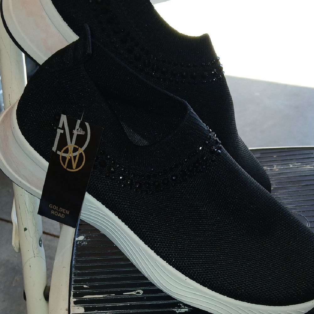 Women's Black Slip-On Sneakers